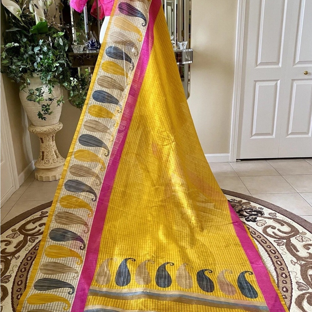 Vibrant Yellow and Pink Sari with blouse Paisley new